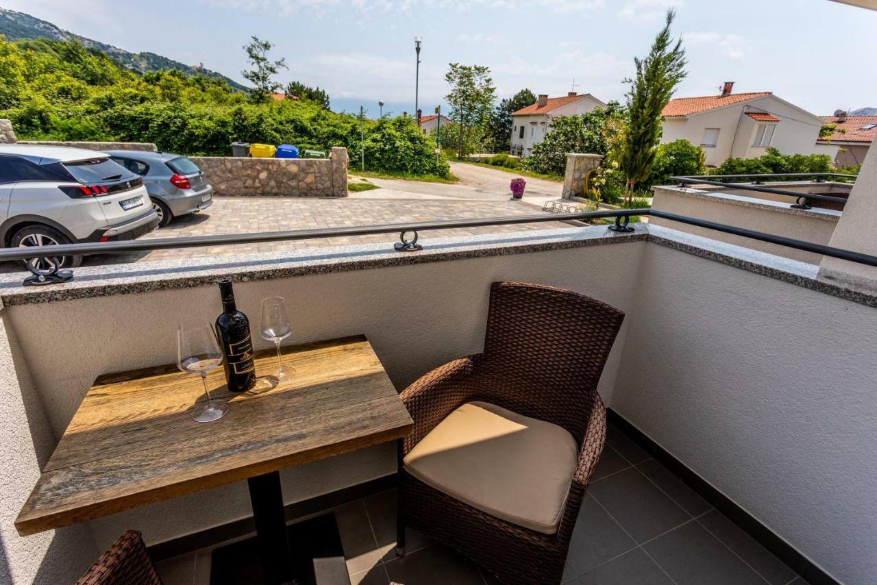 Bed & Breakfast Dosen IV Baška Exteriör bild