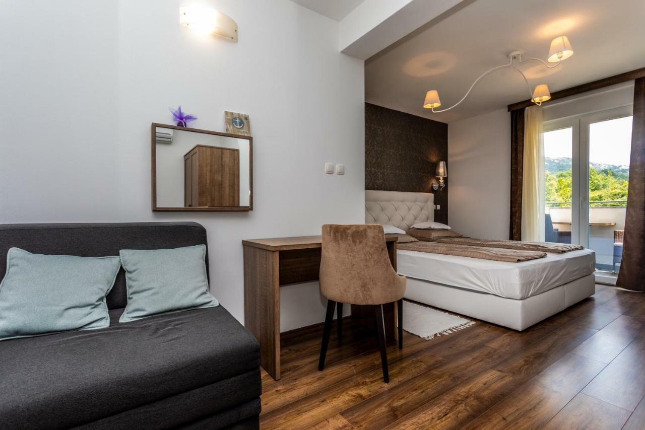 Bed & Breakfast Dosen IV Baška Exteriör bild